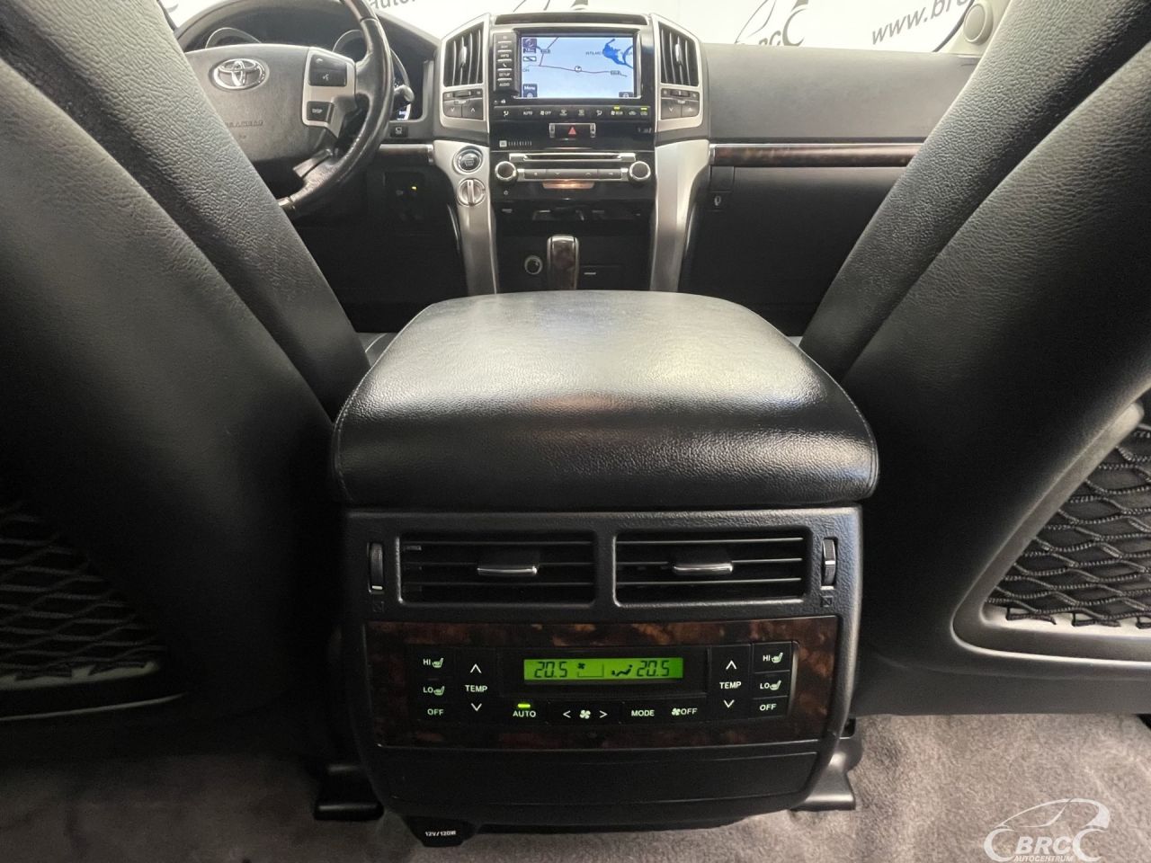 Toyota Land Cruiser | 11