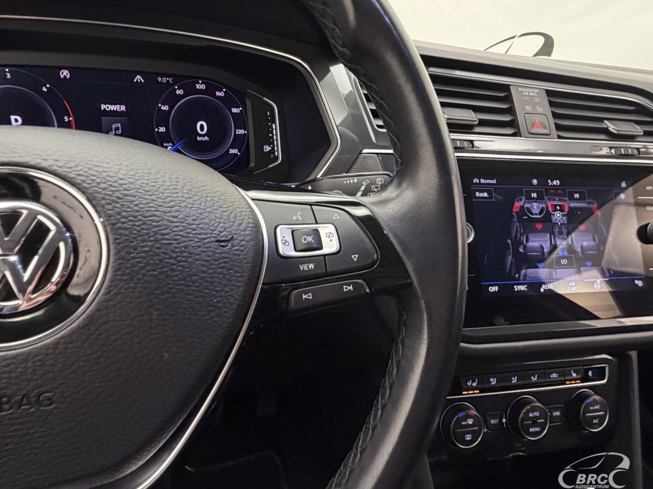 Volkswagen Tiguan | 28