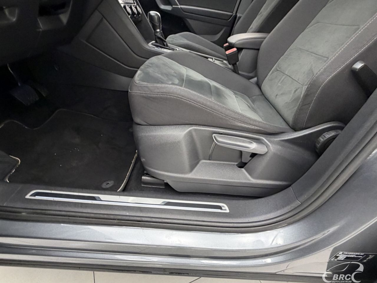 Volkswagen Tiguan | 21