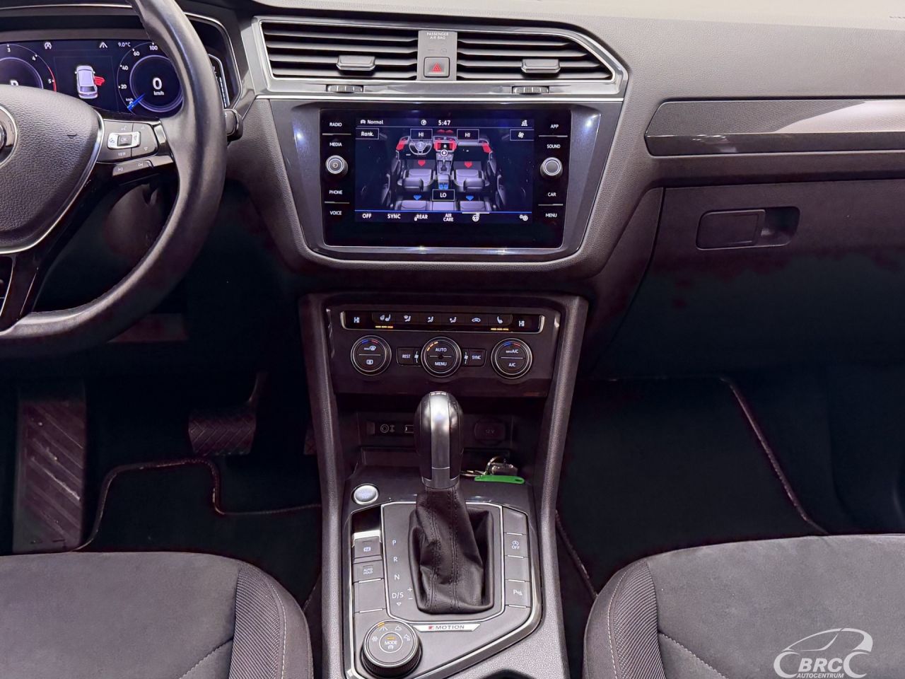 Volkswagen Tiguan | 14