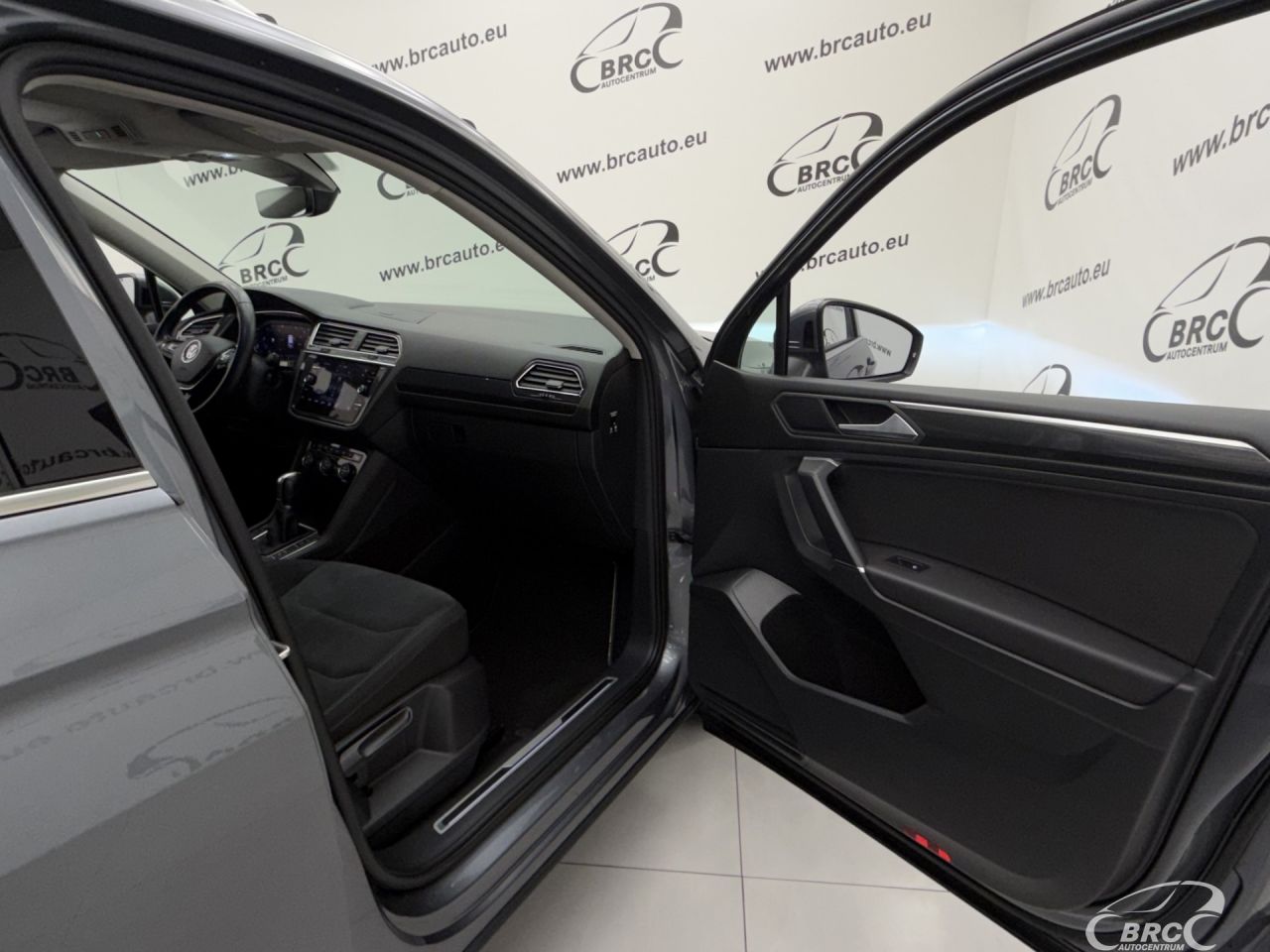 Volkswagen Tiguan | 7