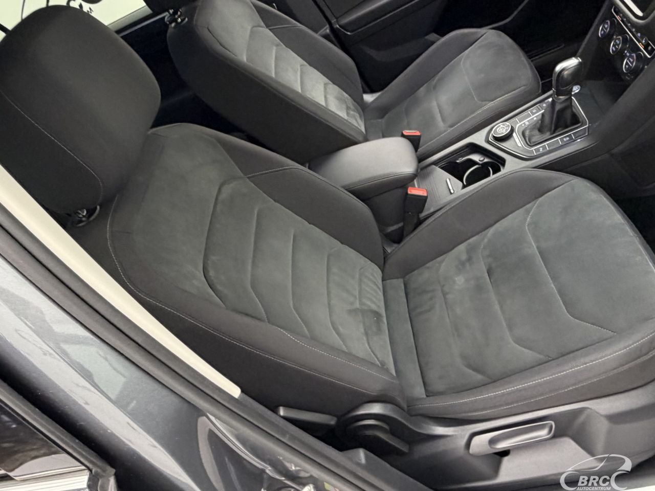 Volkswagen Tiguan | 4