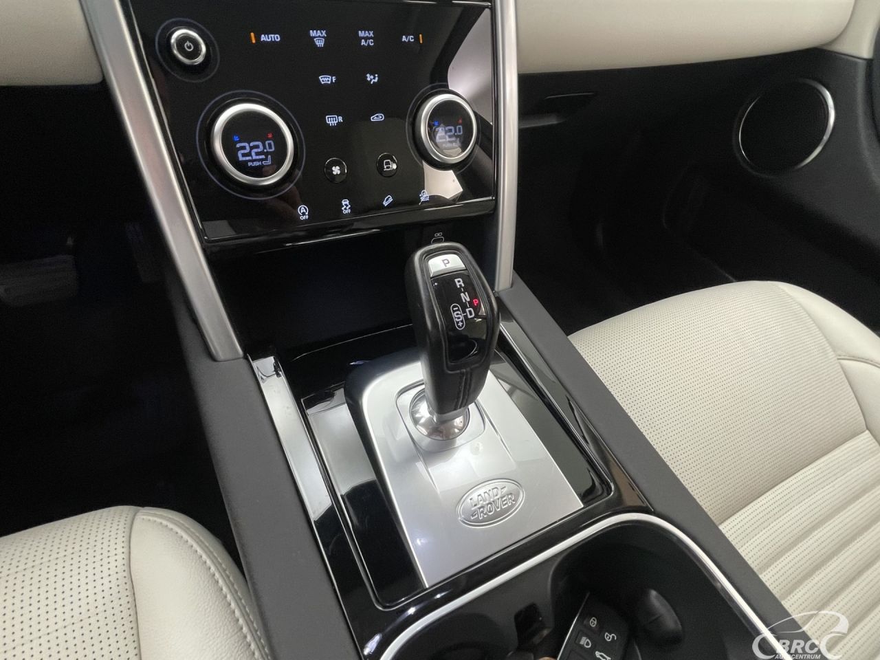 Land Rover Discovery | 24