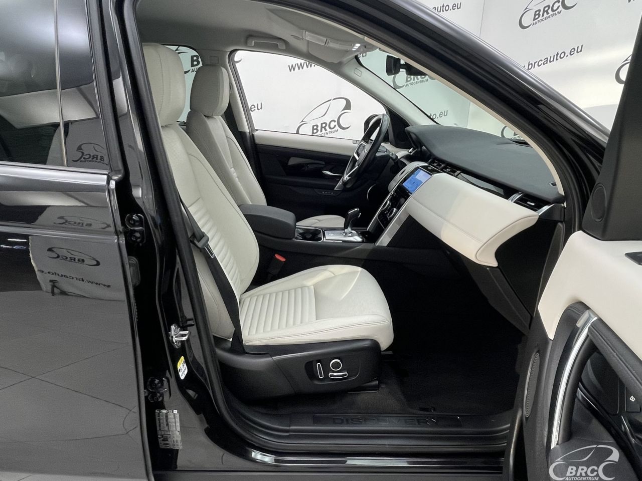 Land Rover Discovery | 3