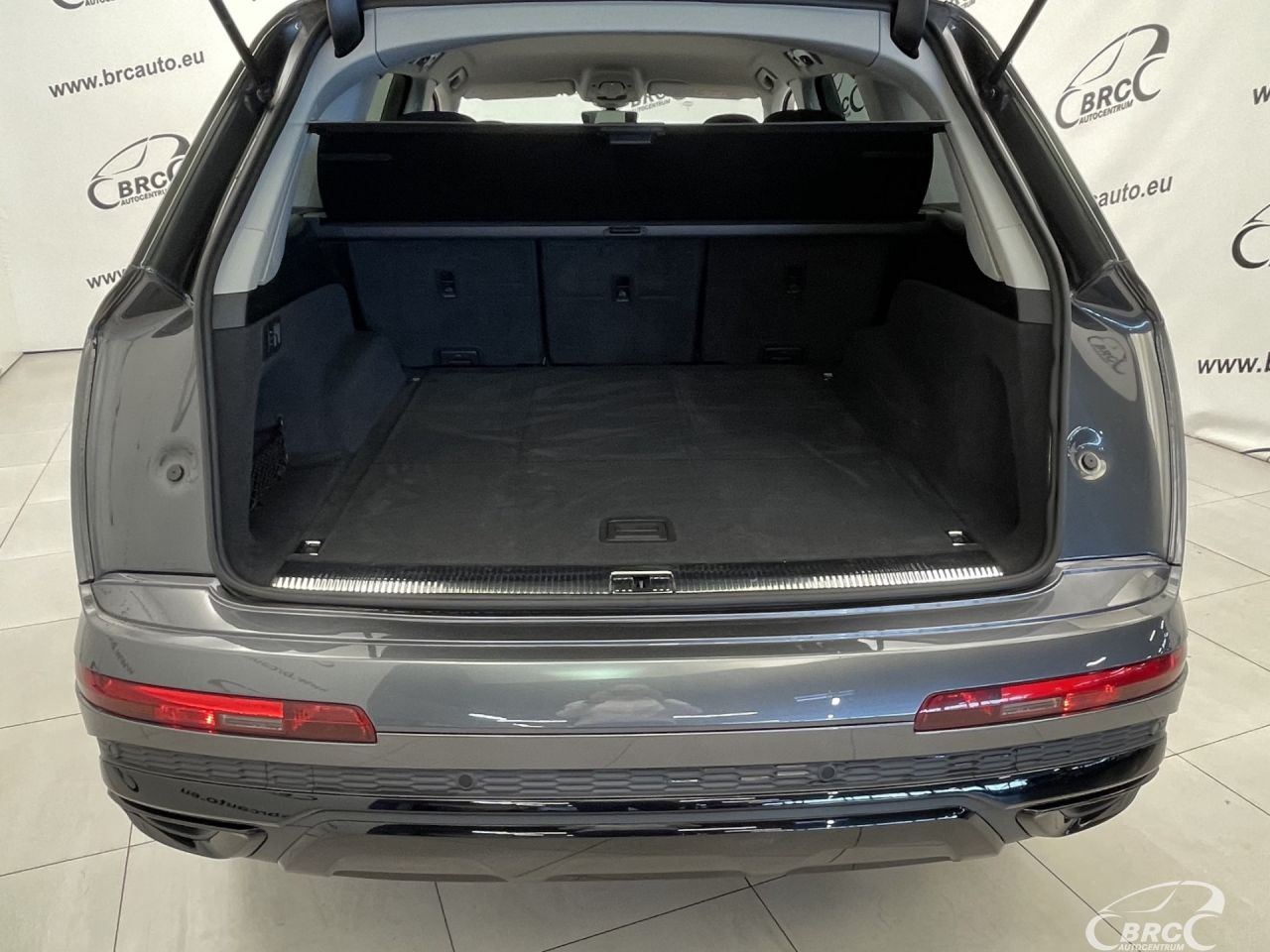 Audi Q7 | 44