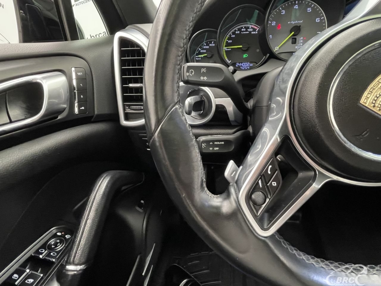 Porsche Cayenne | 34