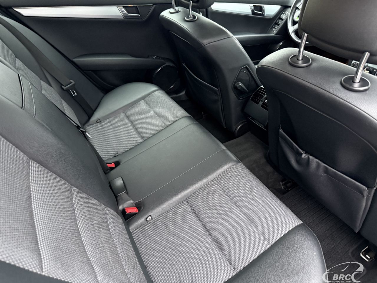 Mercedes-Benz C220 | 7
