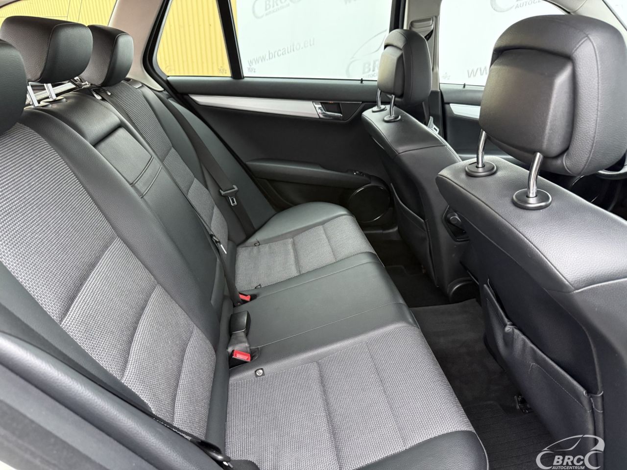 Mercedes-Benz C220 | 8