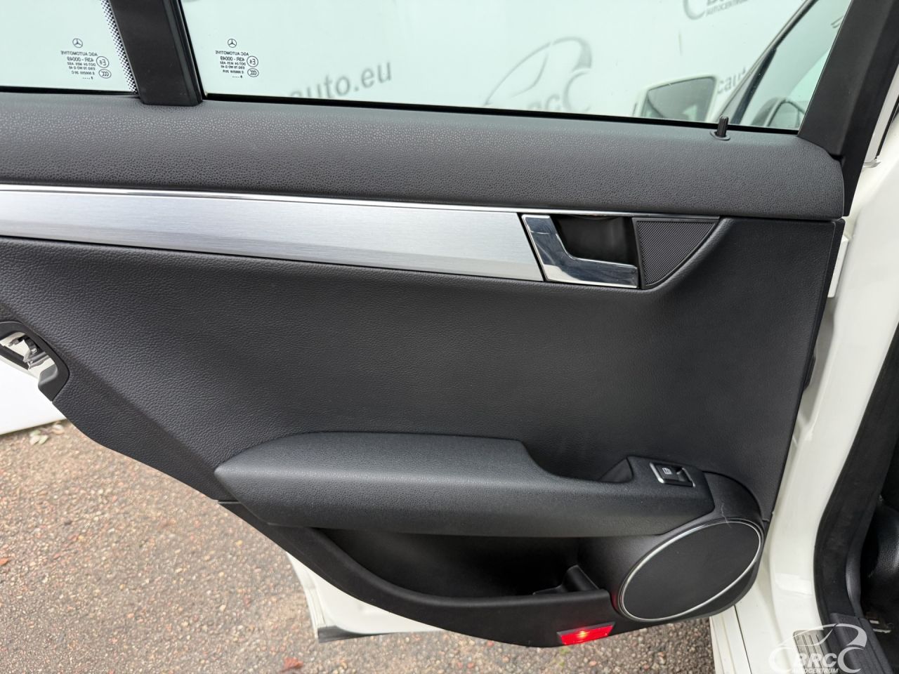 Mercedes-Benz C220 | 10