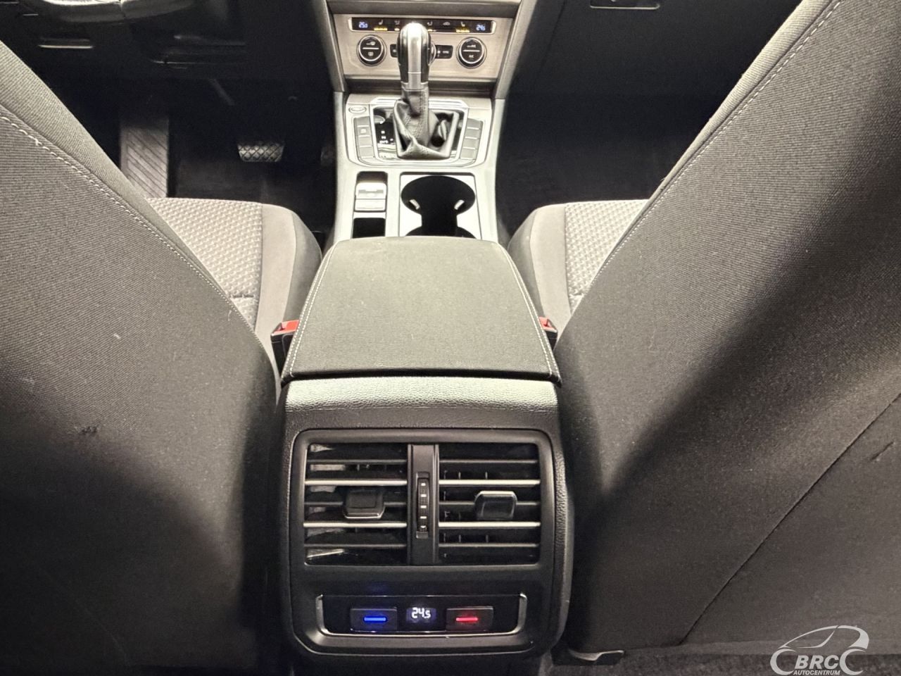 Volkswagen Passat | 13