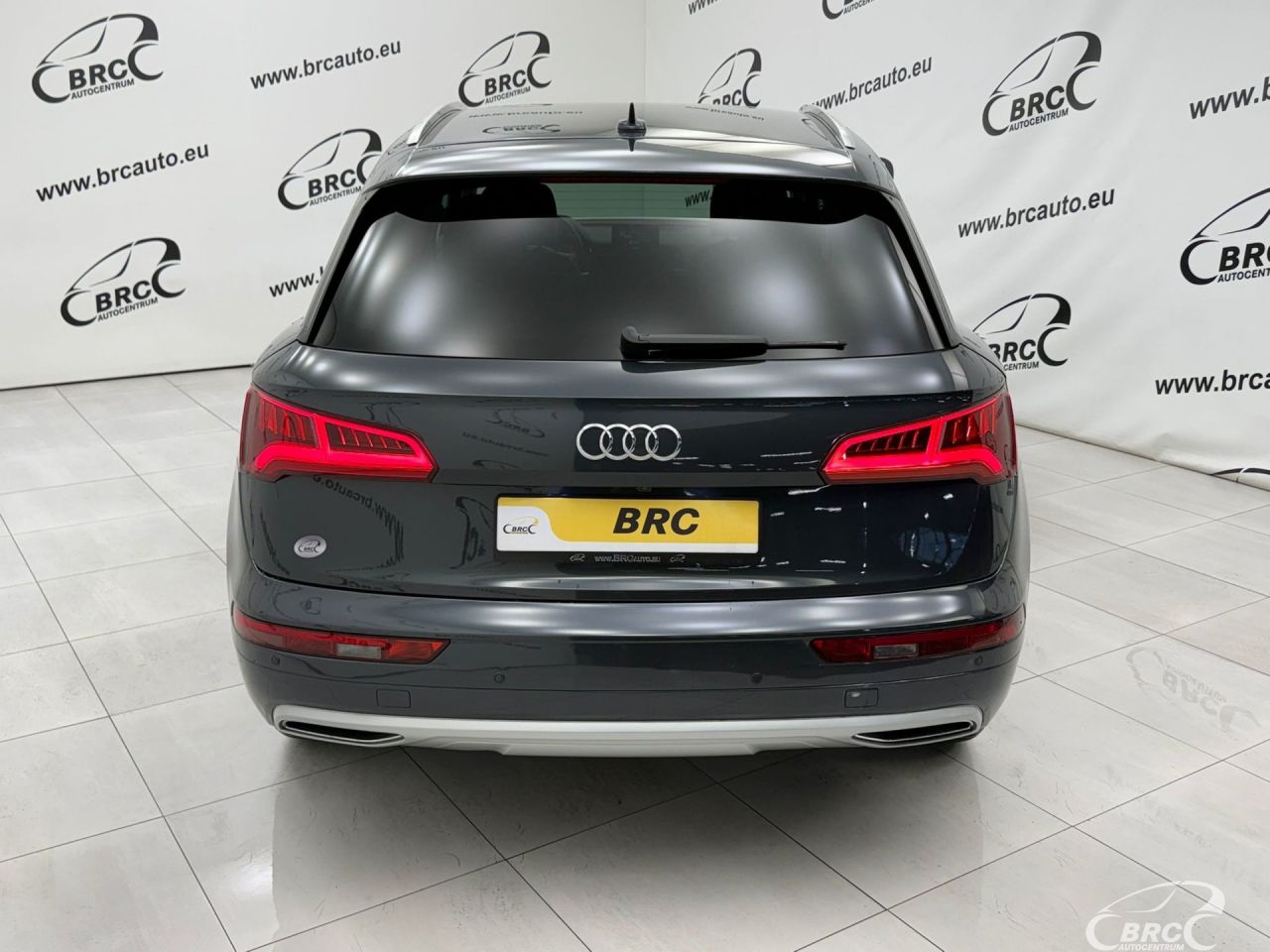 Audi Q5 | 22