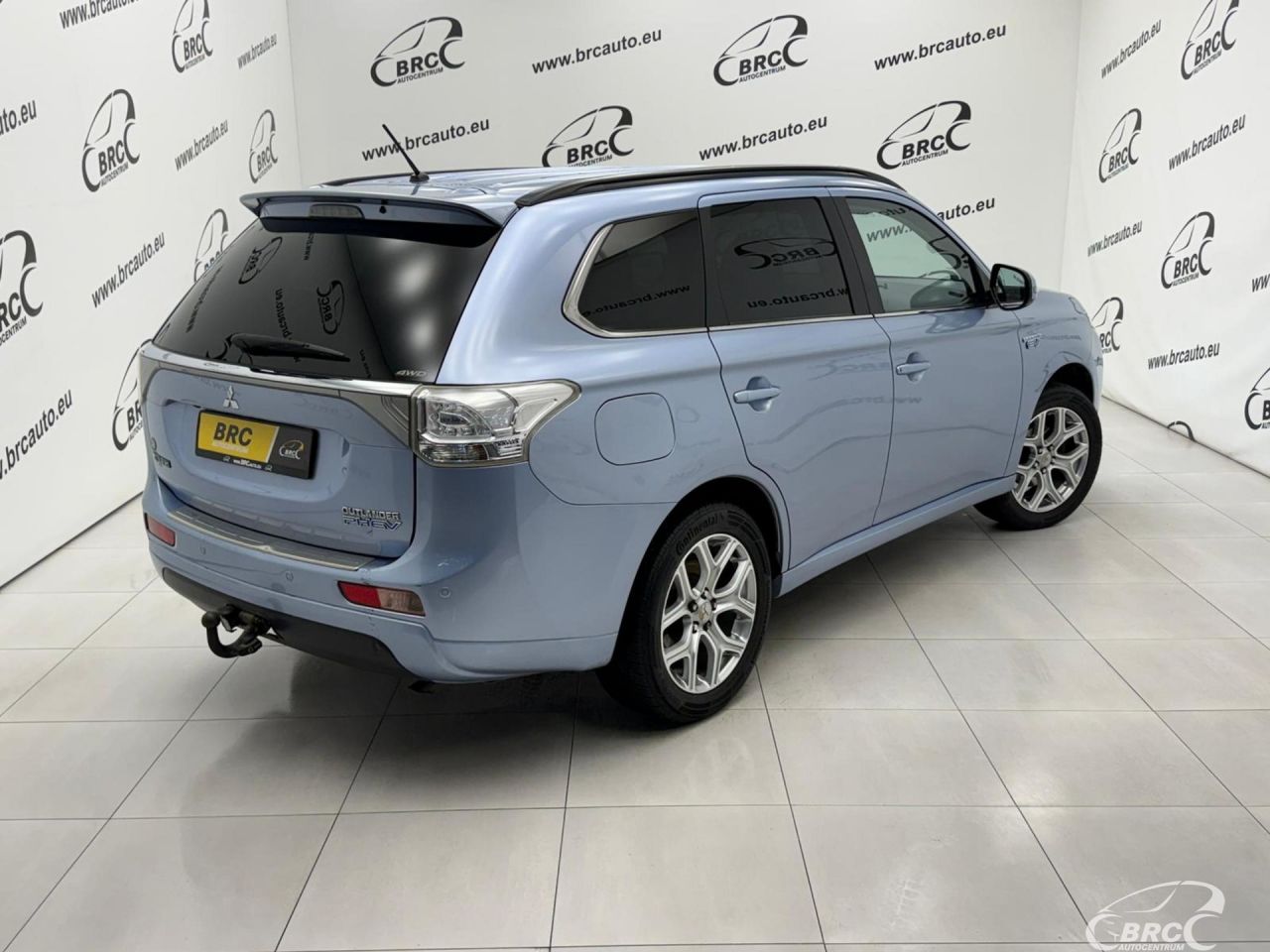 Mitsubishi Outlander | 1