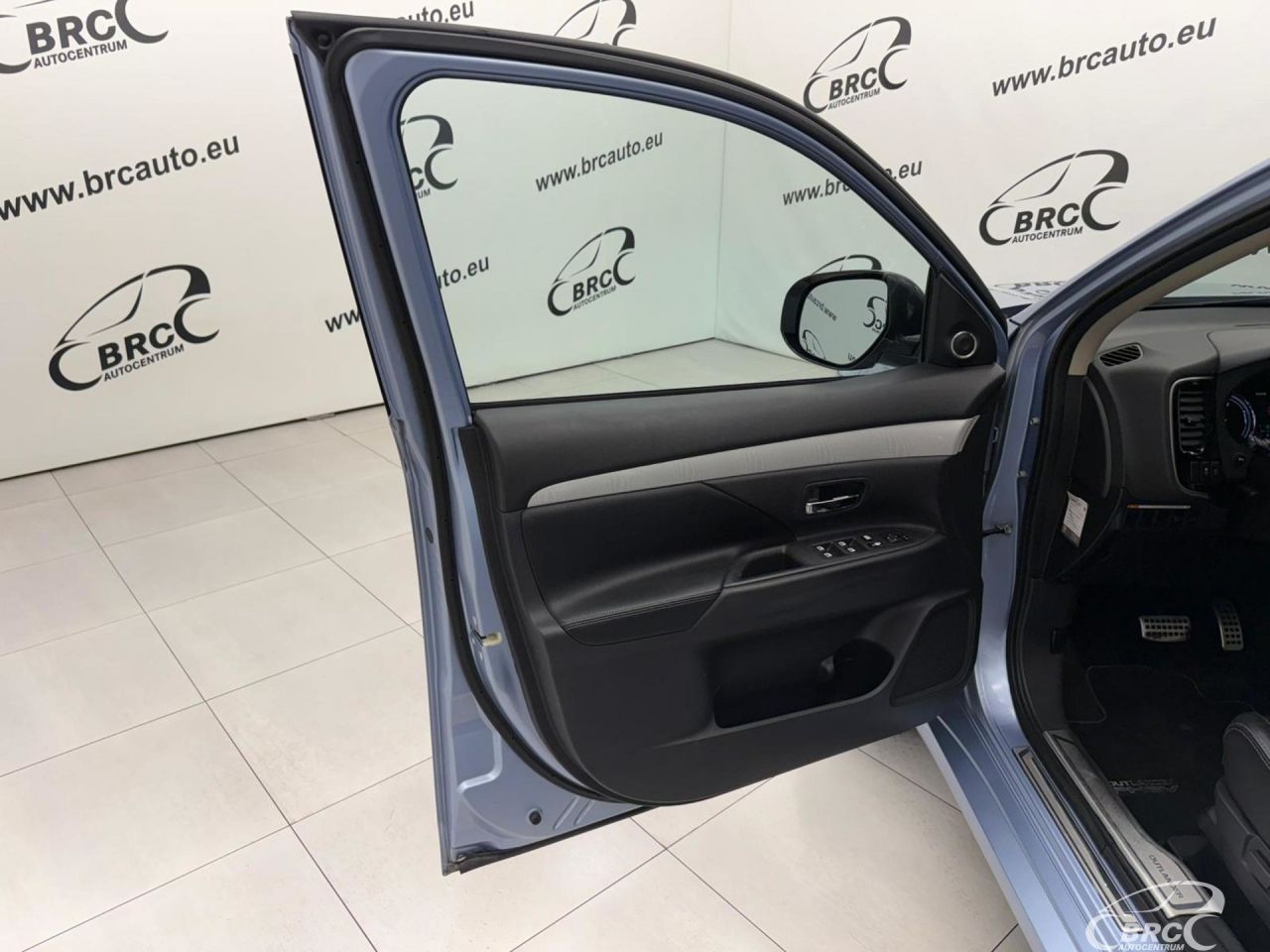 Mitsubishi Outlander | 6