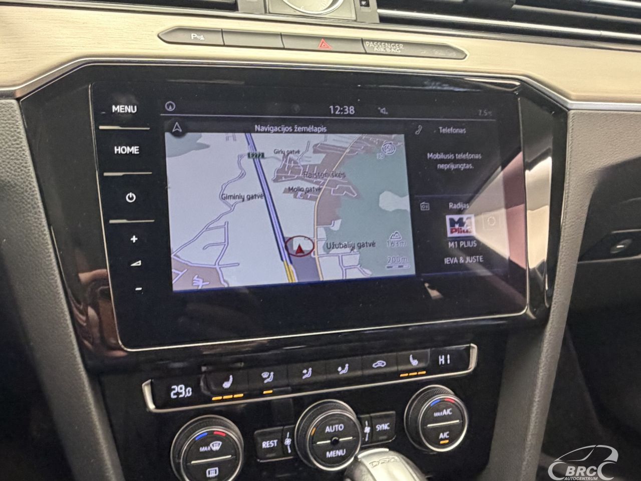 Volkswagen Passat | 37