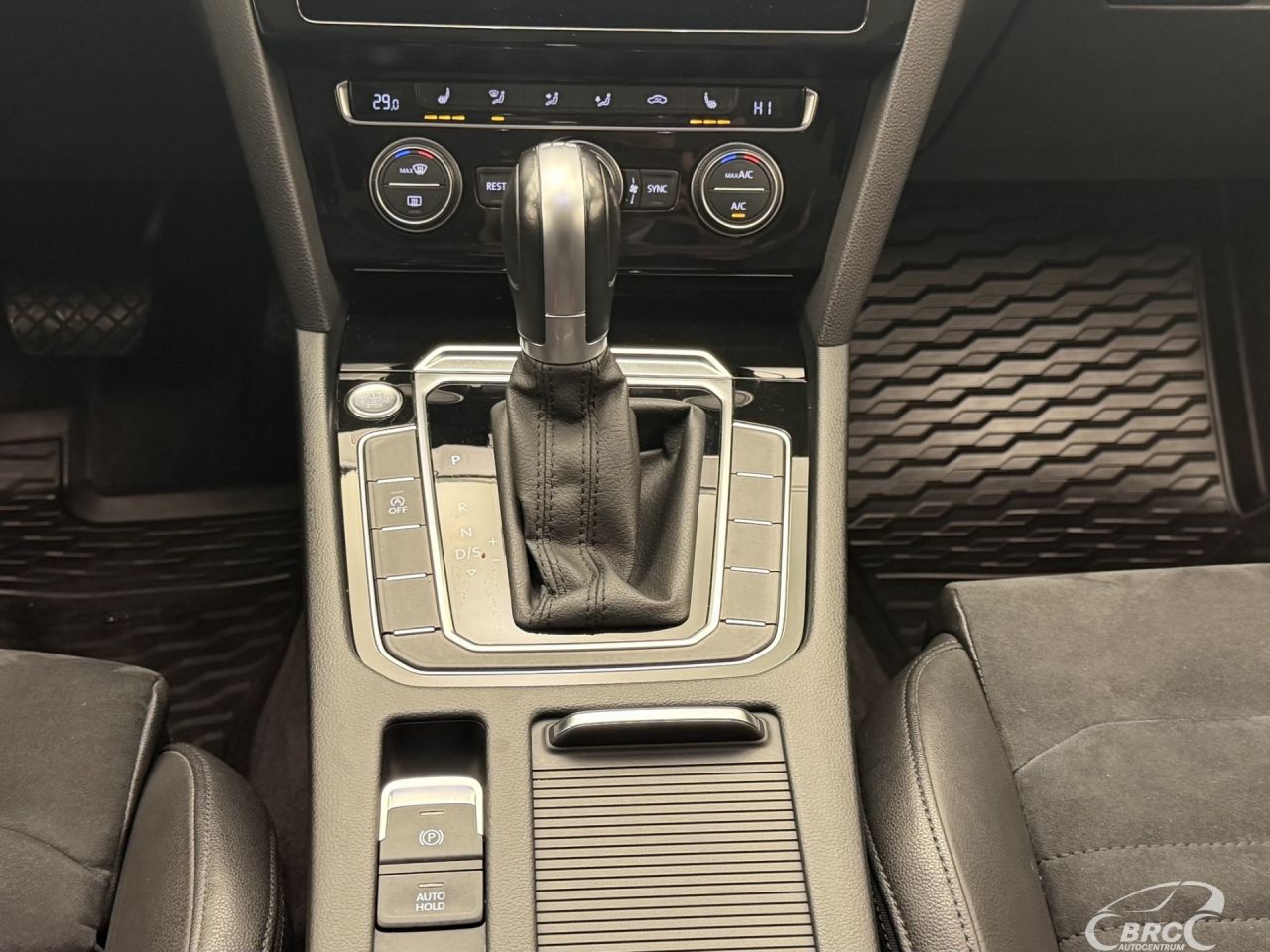 Volkswagen Passat | 17