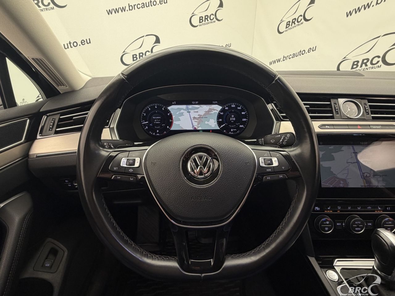 Volkswagen Passat | 27