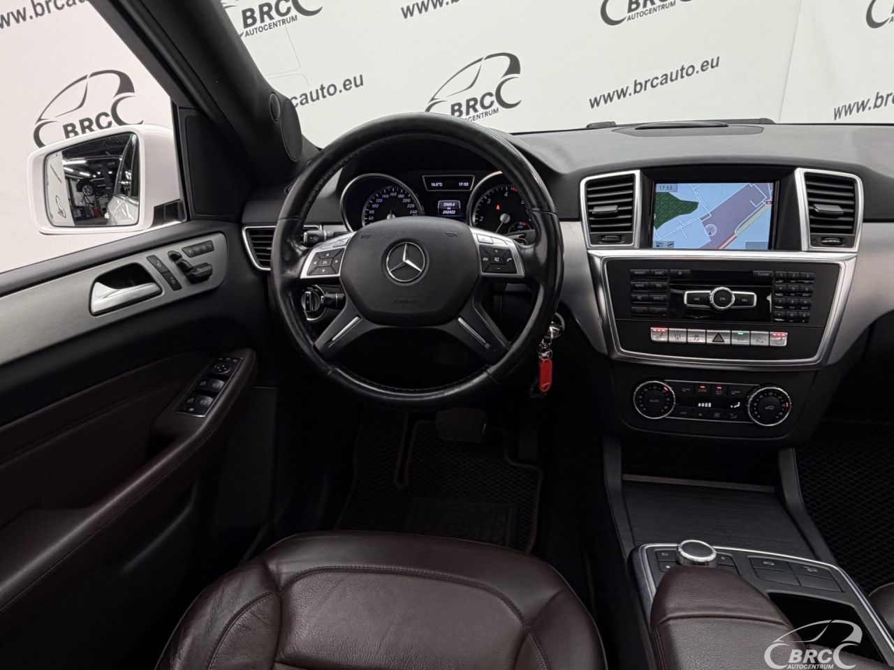 Mercedes-Benz ML350 | 13