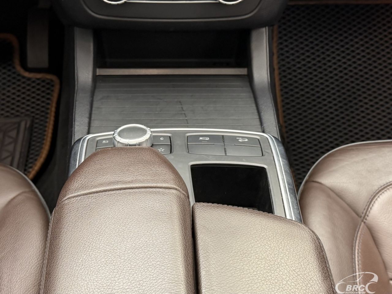 Mercedes-Benz ML350 | 18