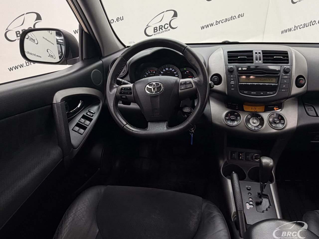 Toyota RAV4 | 12