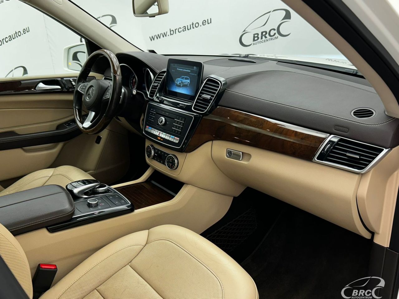 Mercedes-Benz GLS450 | 6