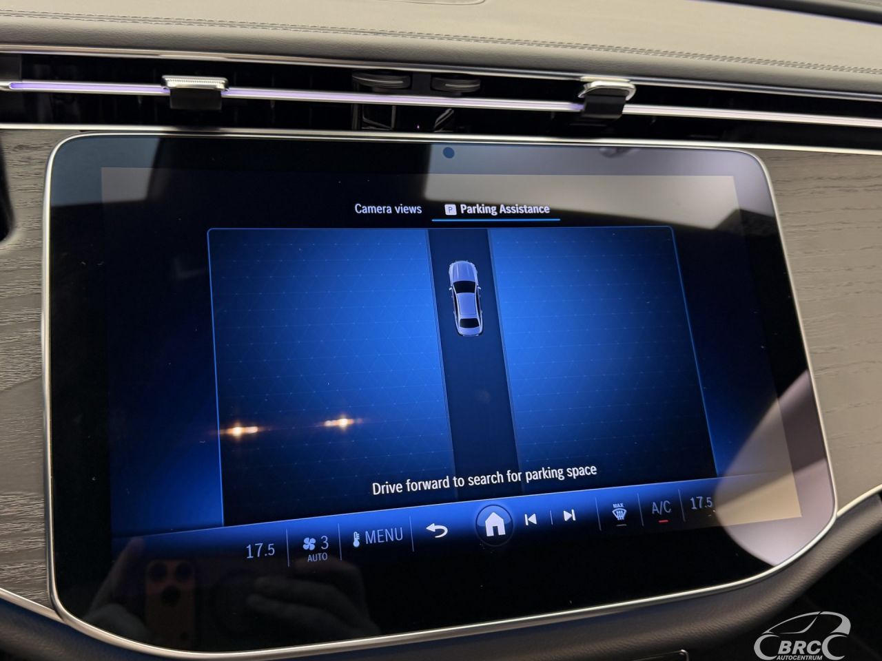 Mercedes-Benz E220 | 35