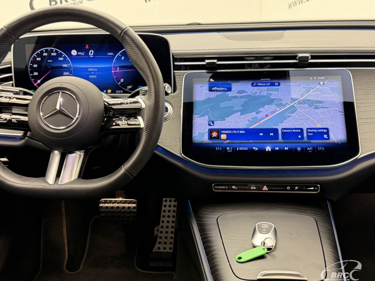 Mercedes-Benz E220 | 14