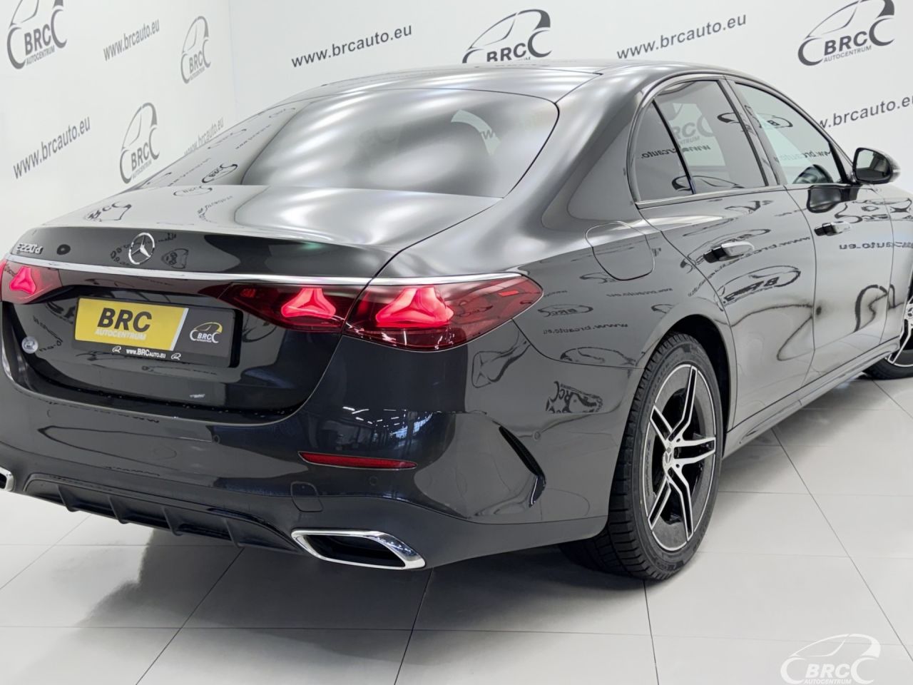 Mercedes-Benz E220 | 40