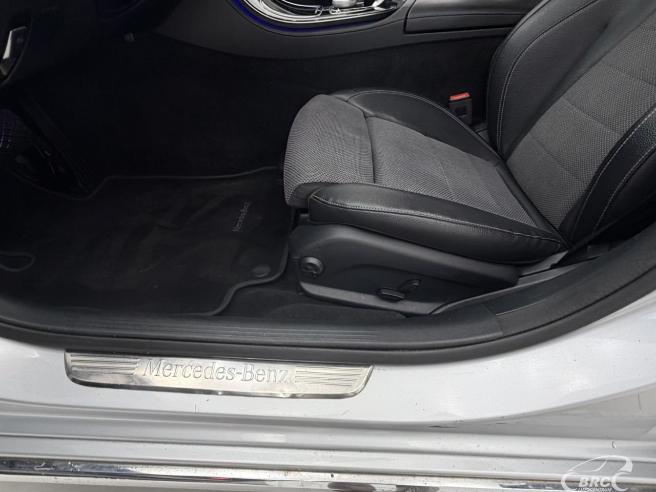 Mercedes-Benz E220 | 21