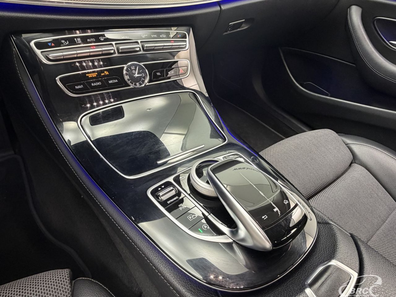 Mercedes-Benz E220 | 25