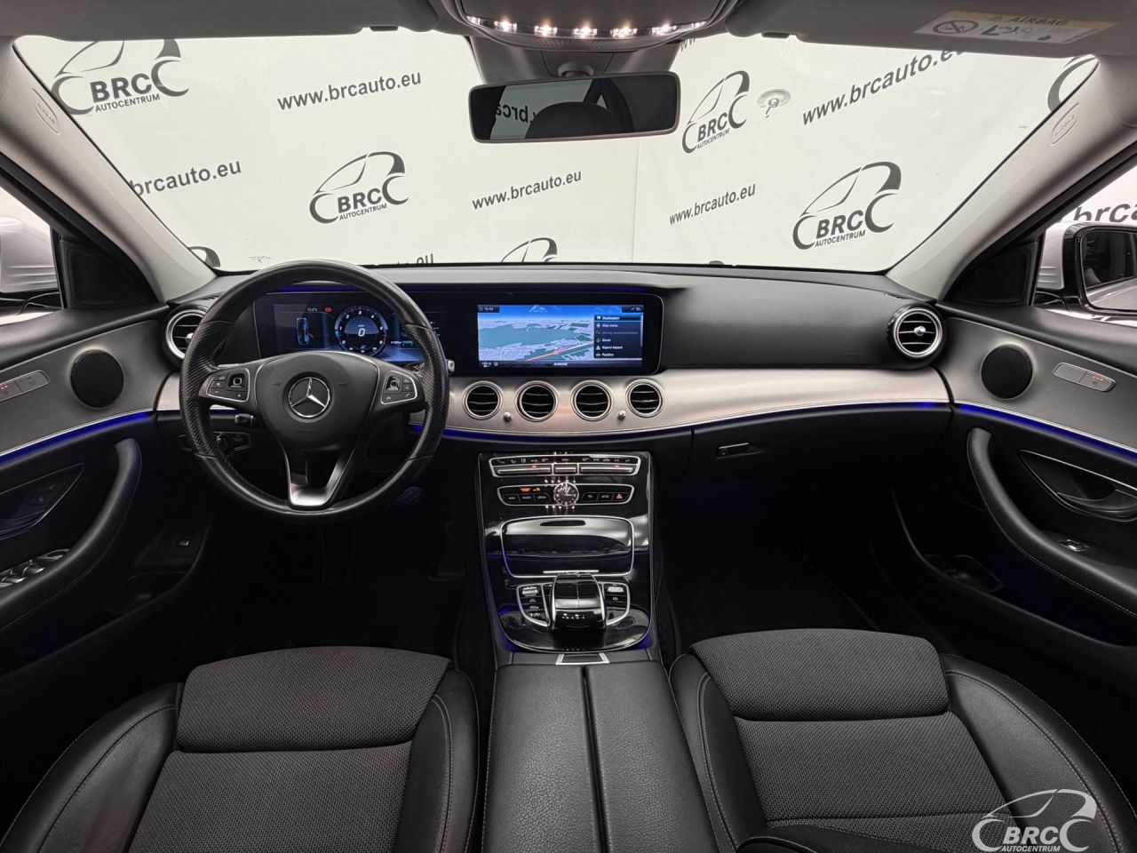 Mercedes-Benz E220 | 2