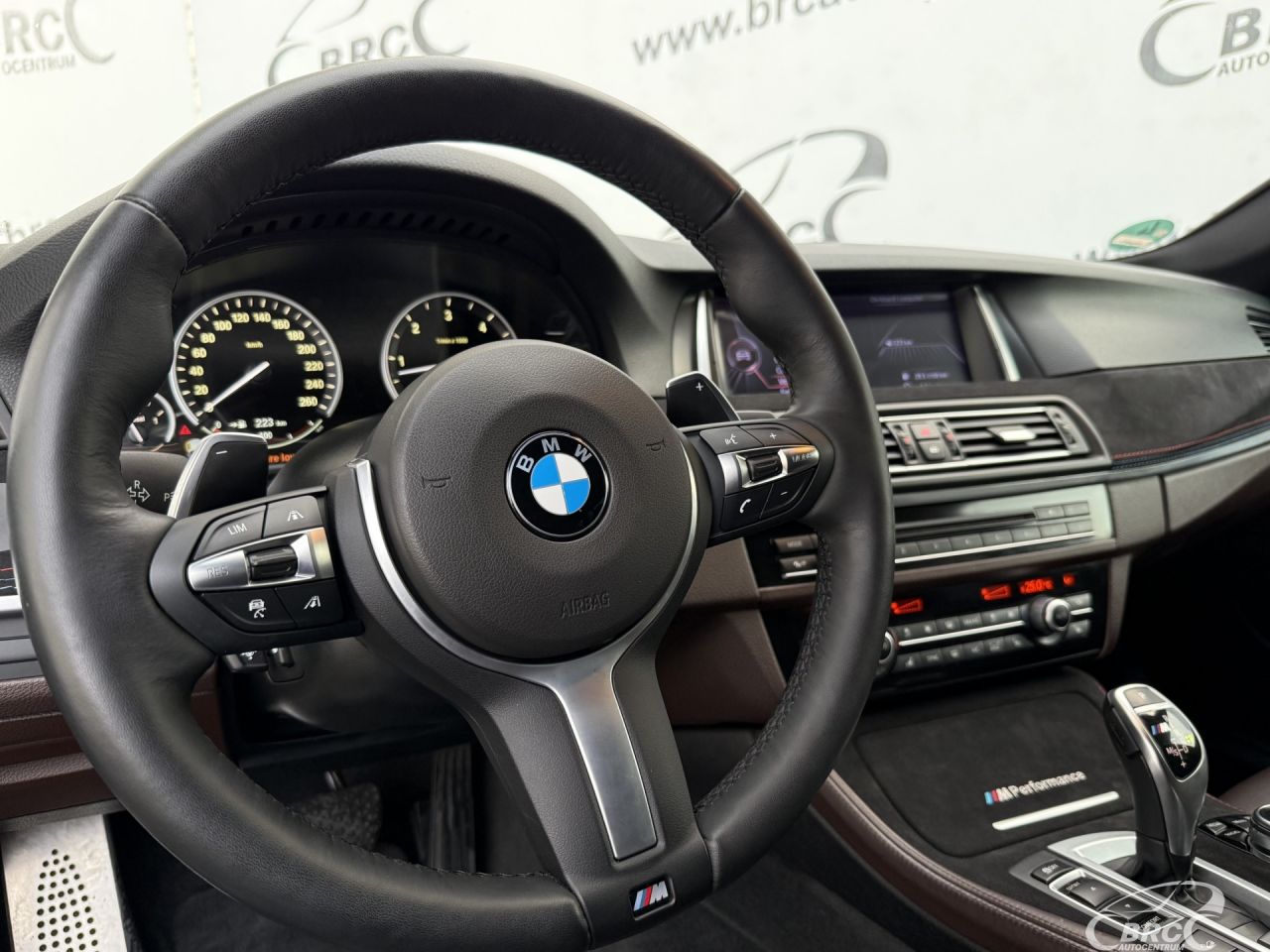 BMW M550 | 22