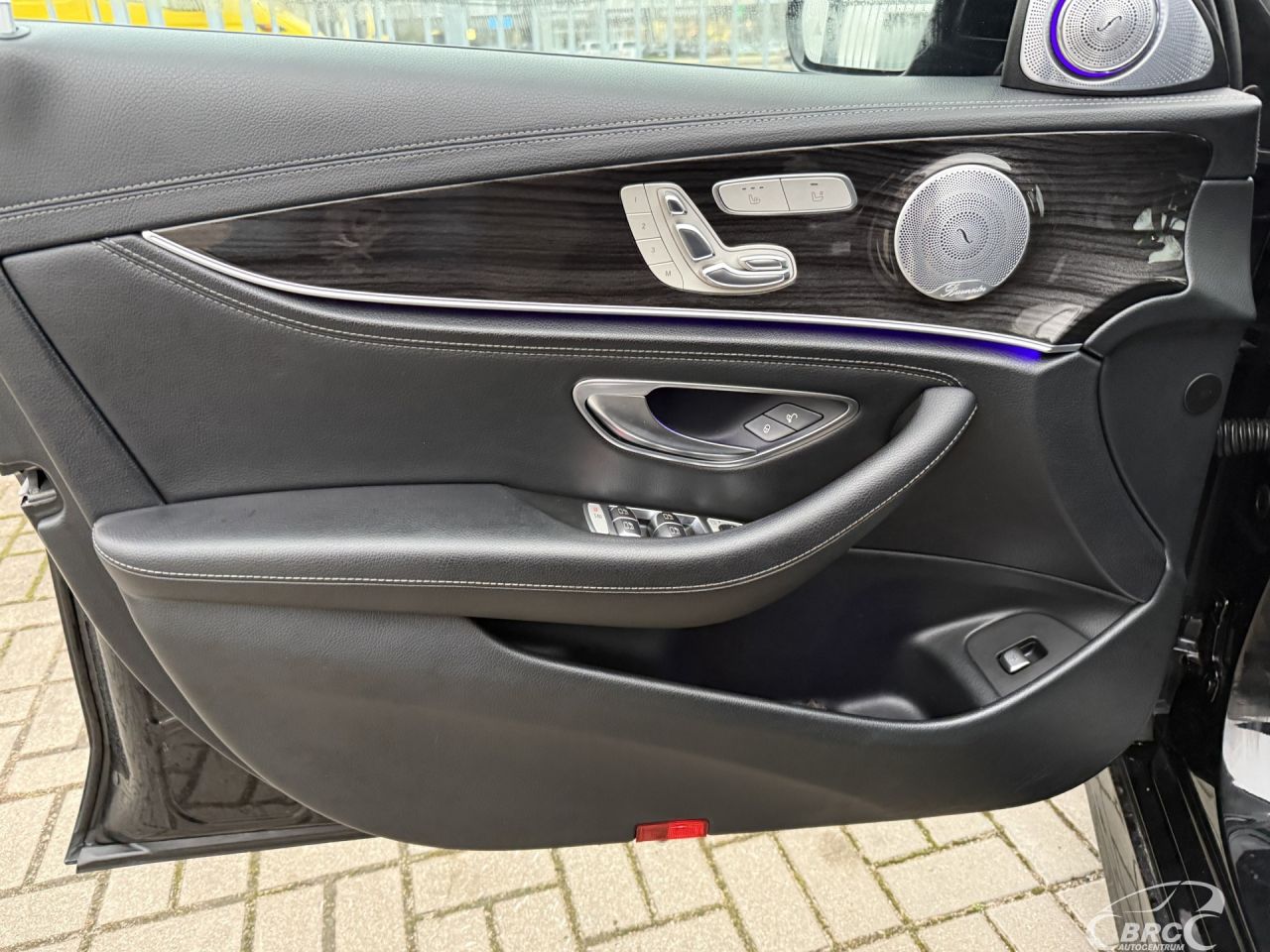 Mercedes-Benz E350 | 14