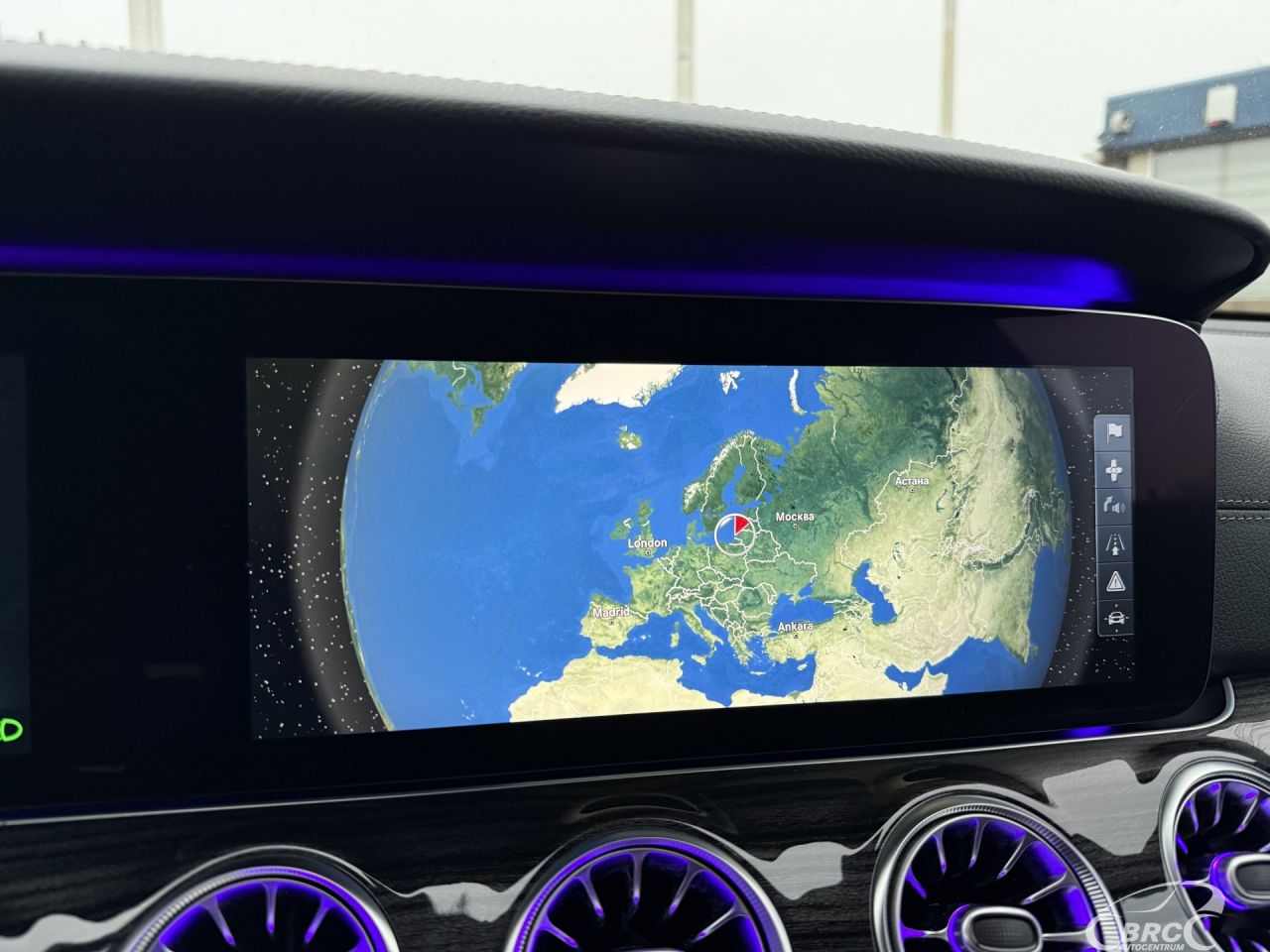 Mercedes-Benz E350 | 31