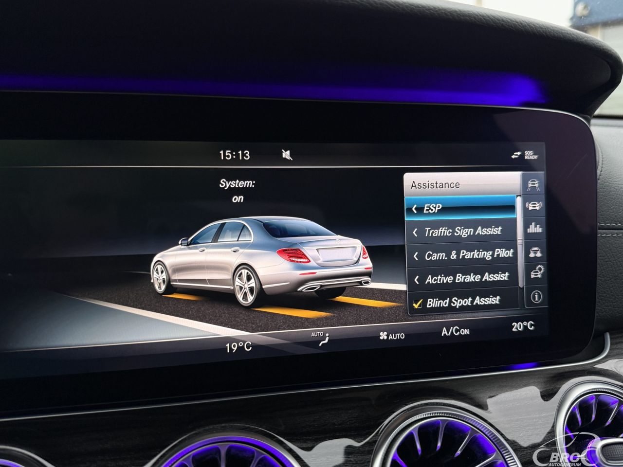 Mercedes-Benz E350 | 29
