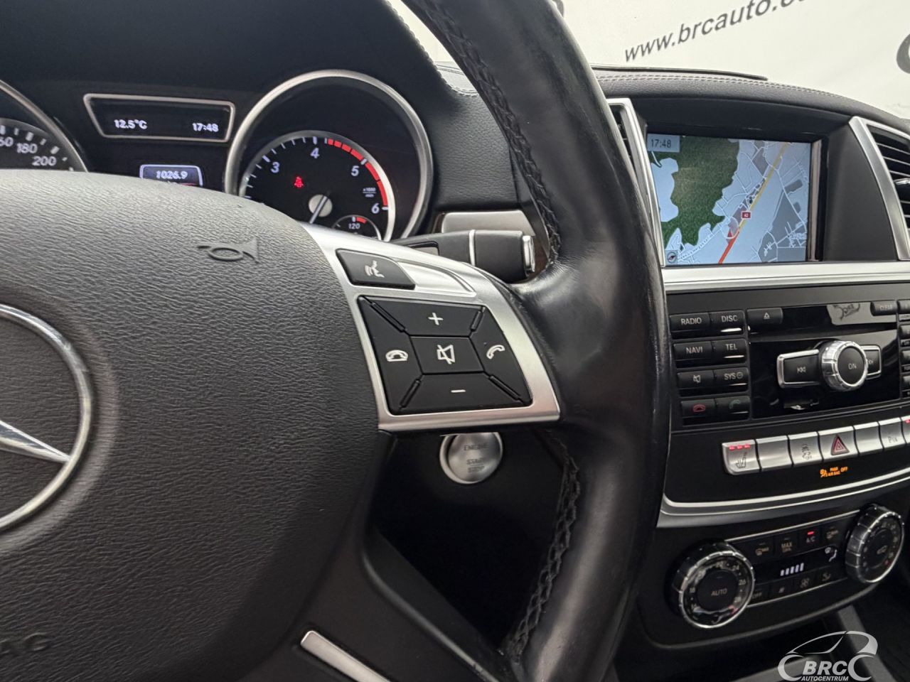 Mercedes-Benz GL350 | 32