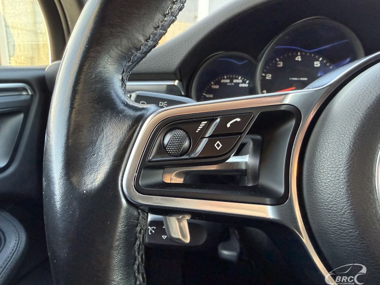 Porsche Macan | 12