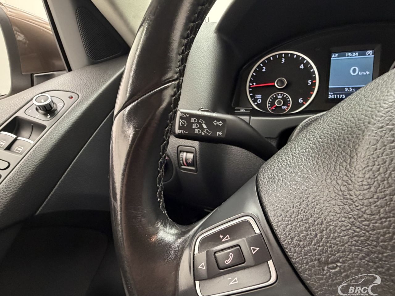 Volkswagen Tiguan | 30