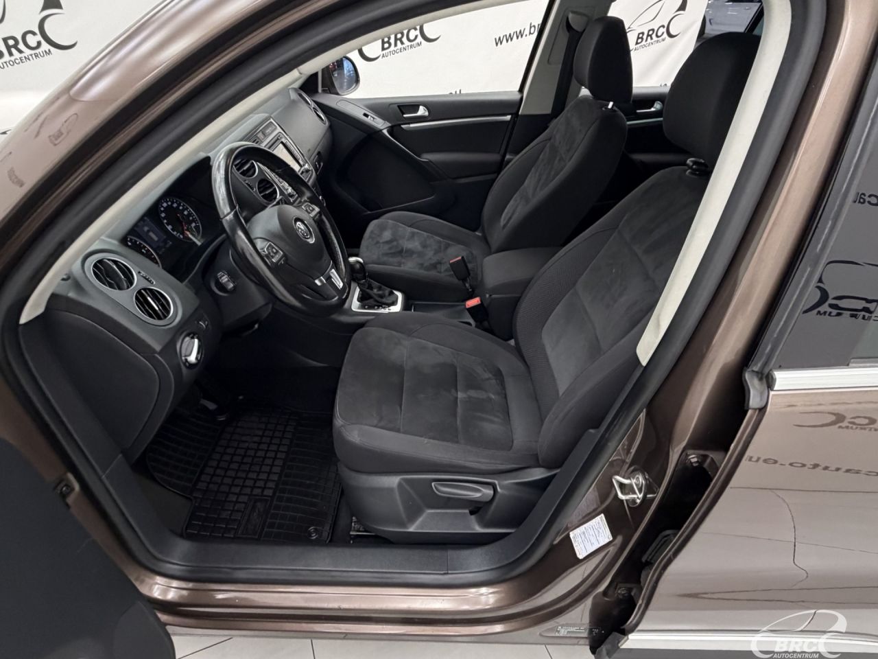 Volkswagen Tiguan | 19