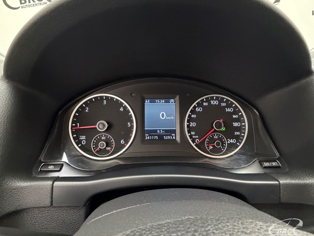 Volkswagen Tiguan | 29