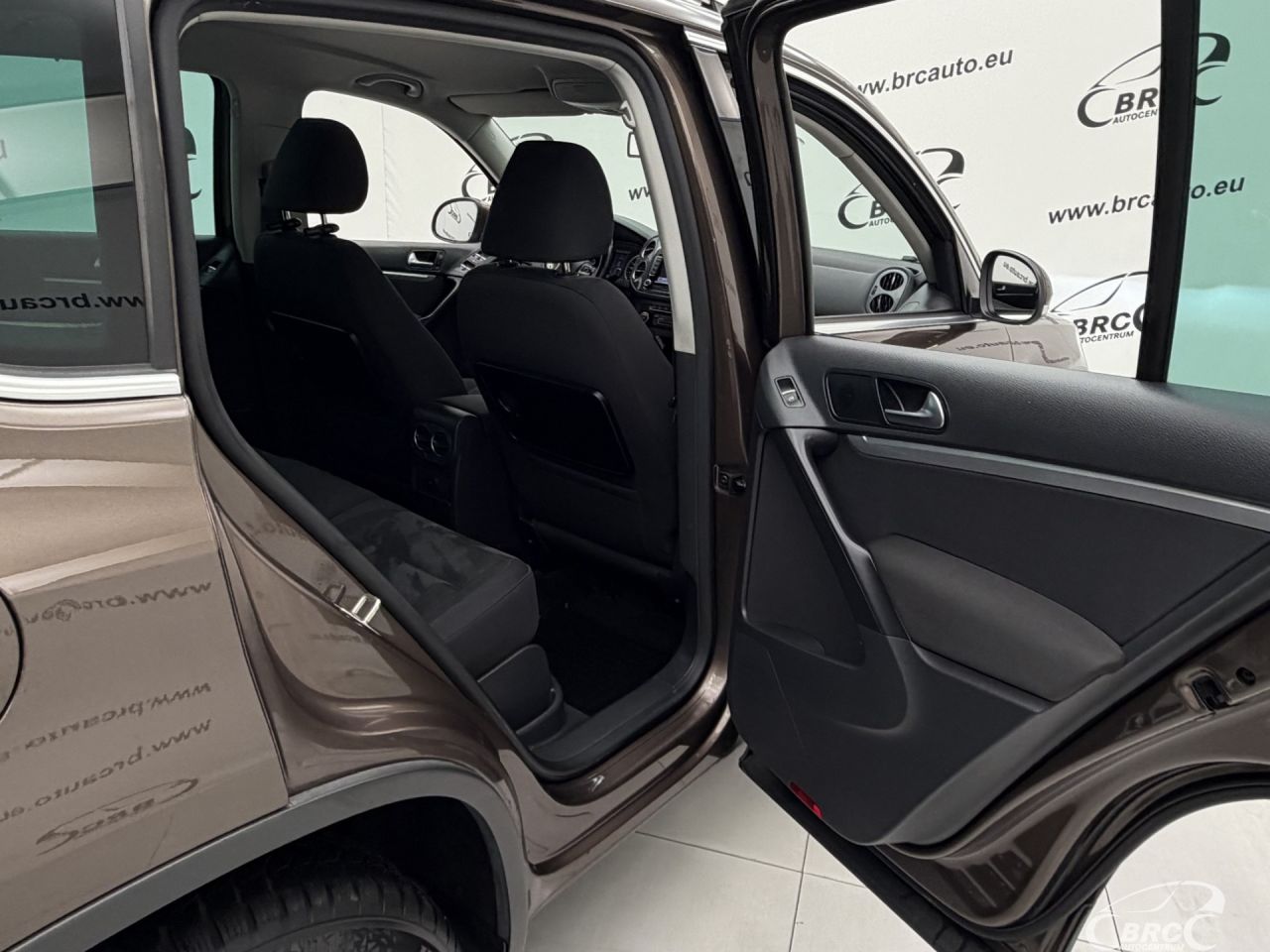 Volkswagen Tiguan | 11