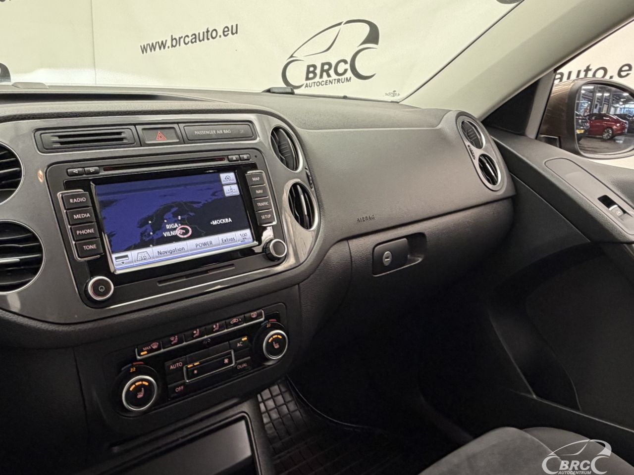 Volkswagen Tiguan | 25