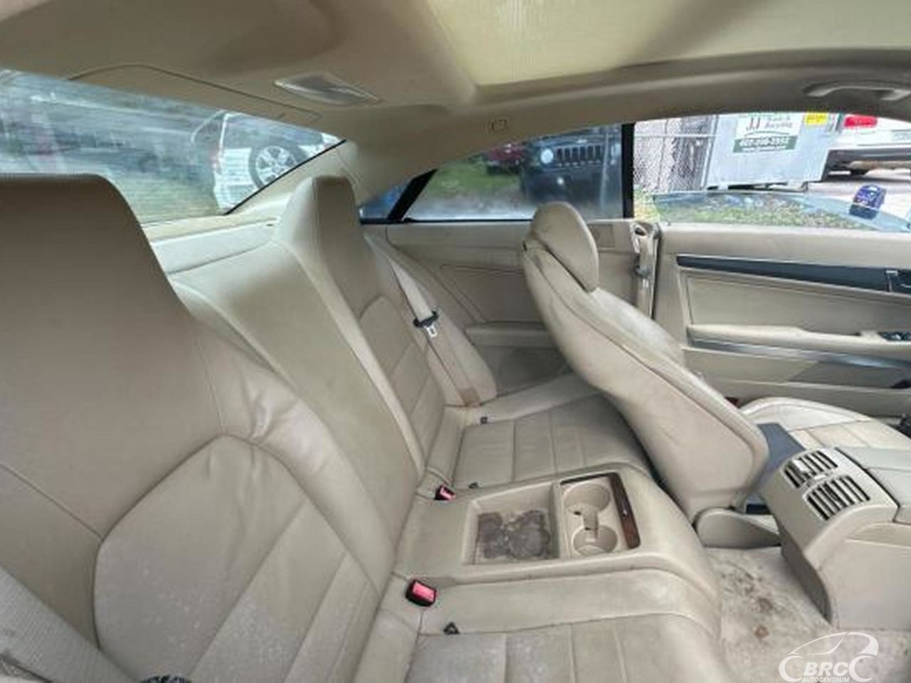 Mercedes-Benz E350 | 47