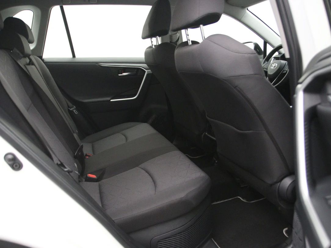 Toyota RAV4 | 14