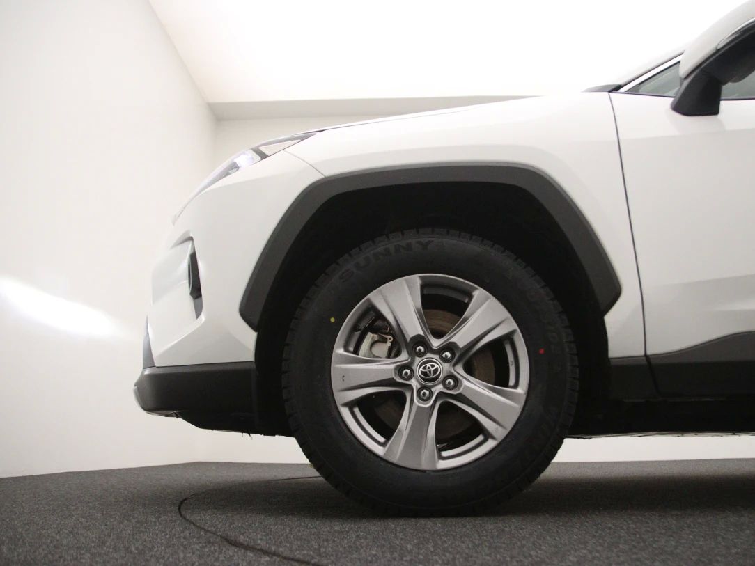 Toyota RAV4 | 24