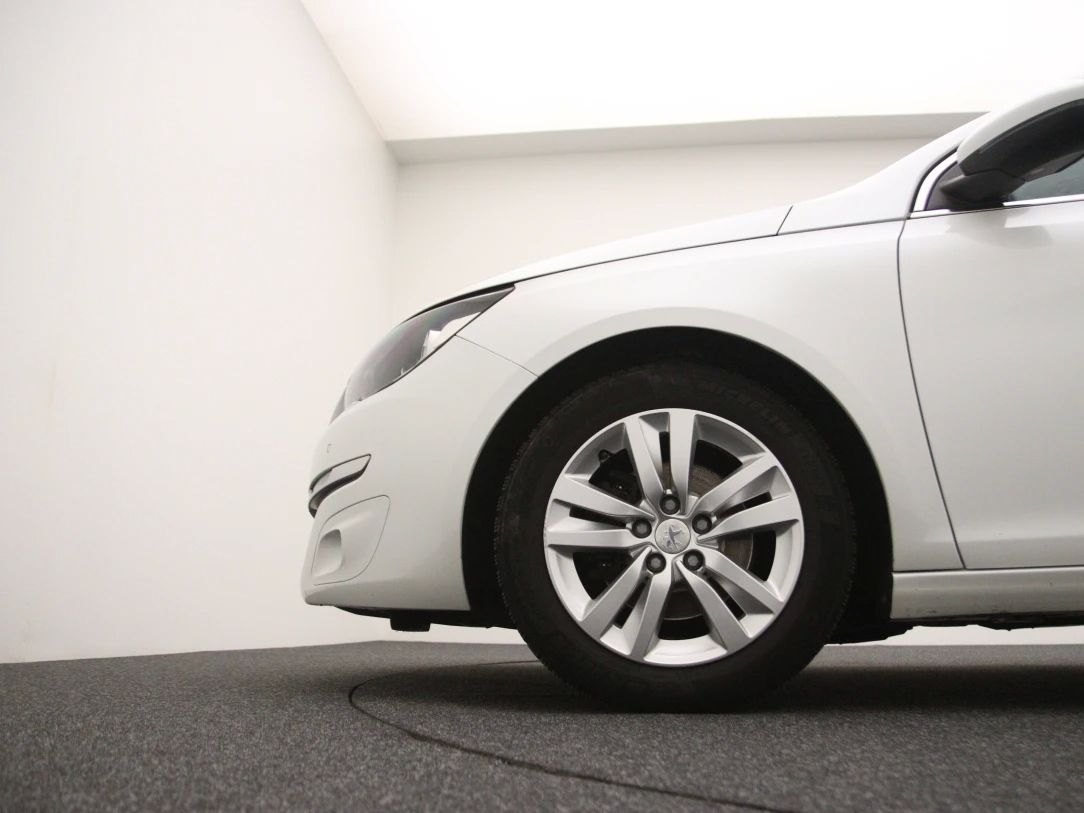 Peugeot 308 | 24