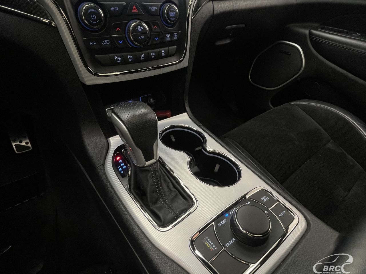 Jeep Grand Cherokee | 30