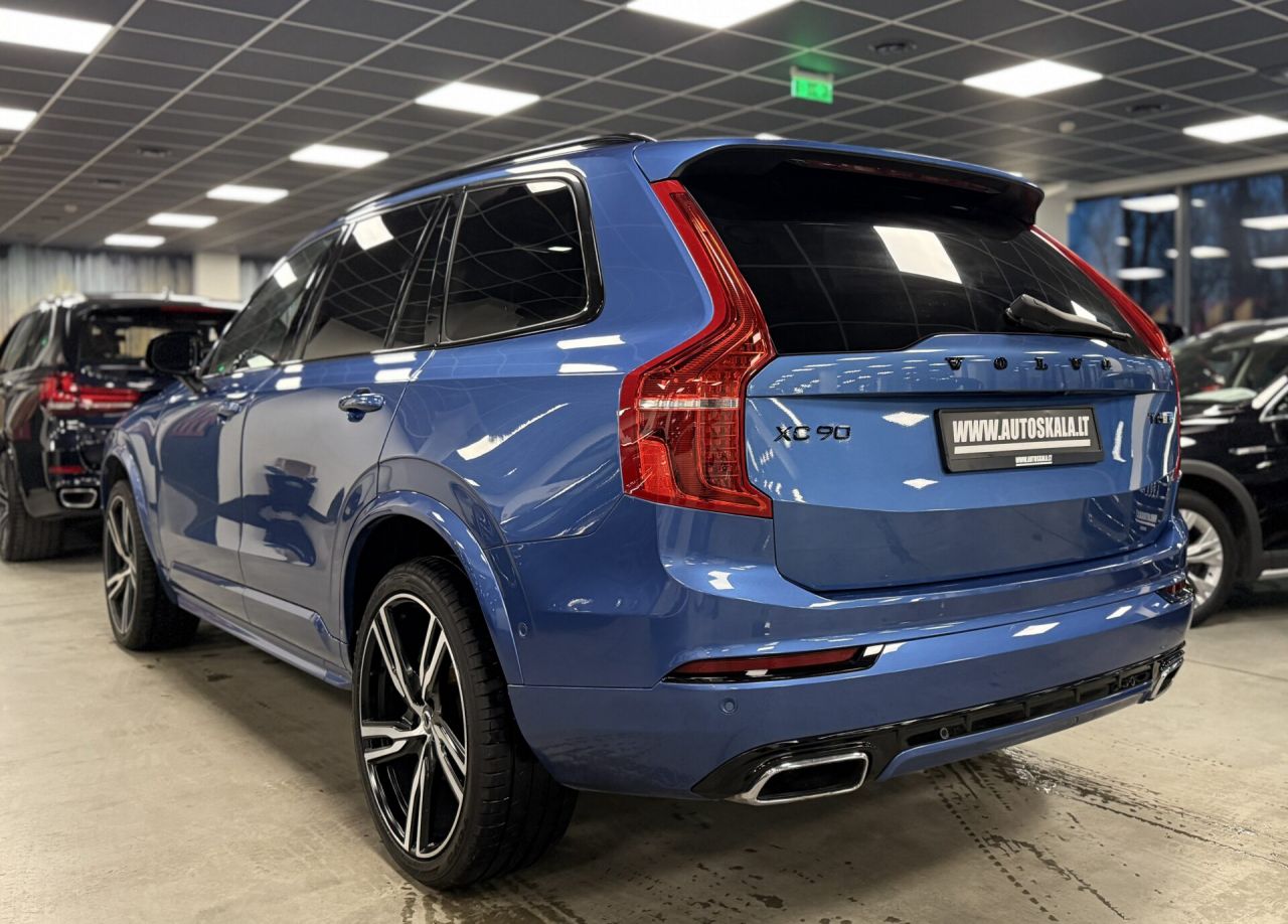 Volvo XC90 | 8