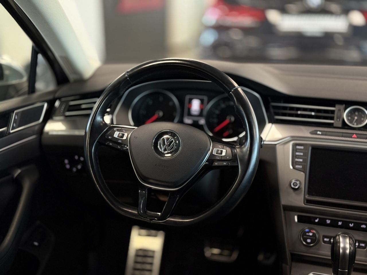 Volkswagen Passat | 16