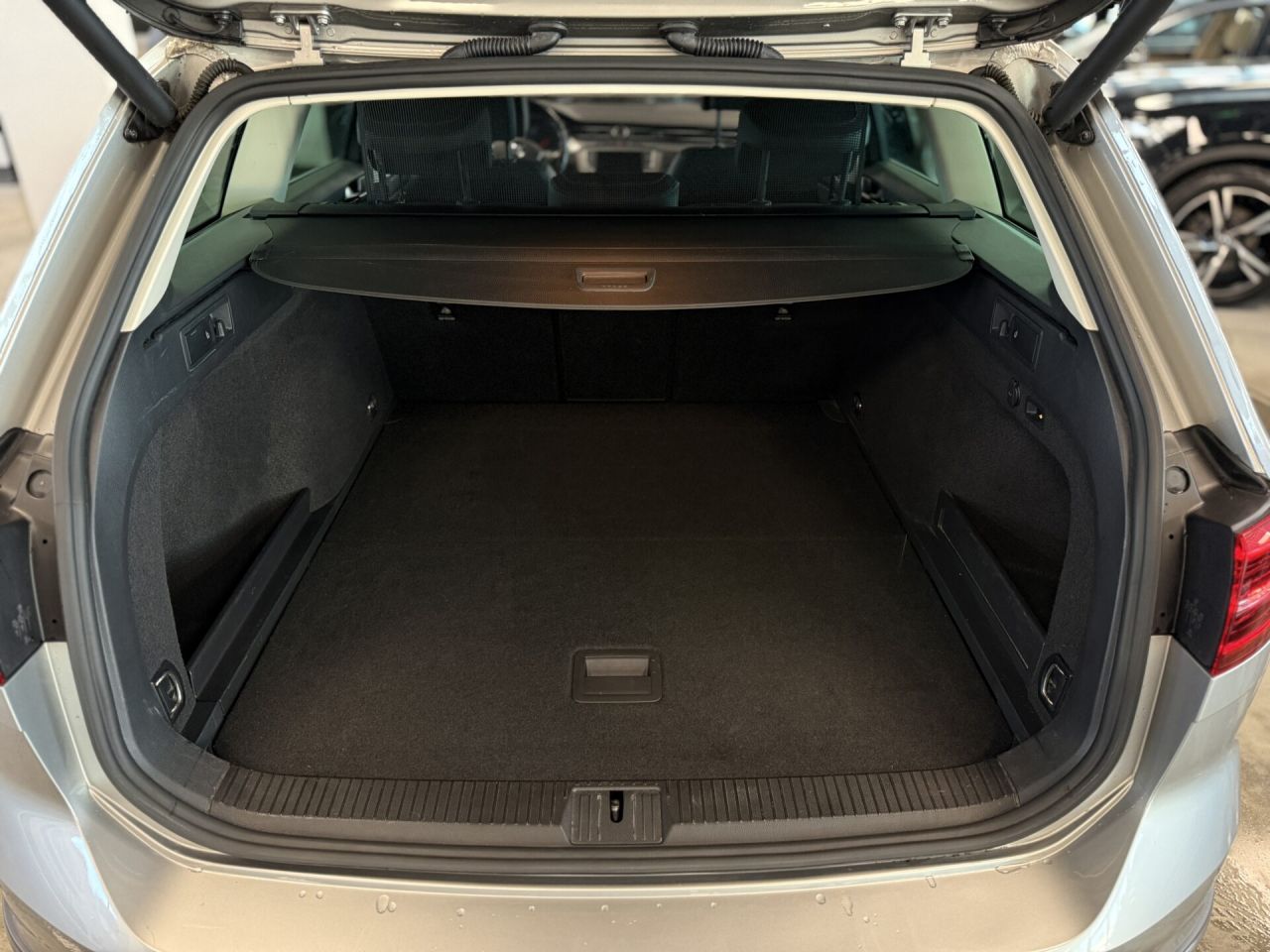 Volkswagen Passat | 21