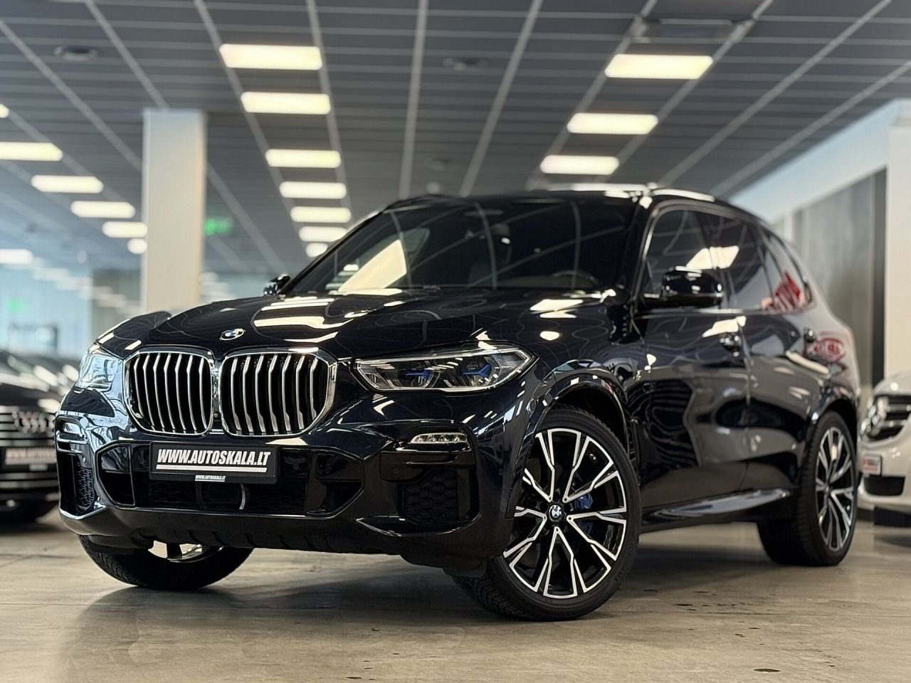 BMW X5 | 49